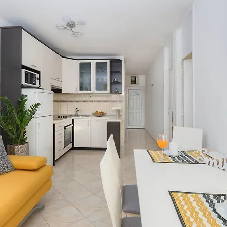 Lavica Seaside Apartments, Podstrana Exterior photo
