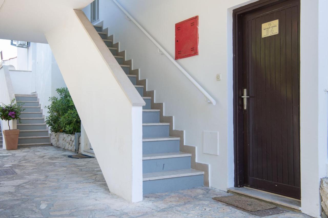 Apartment Lavica Seaside Apartments, *