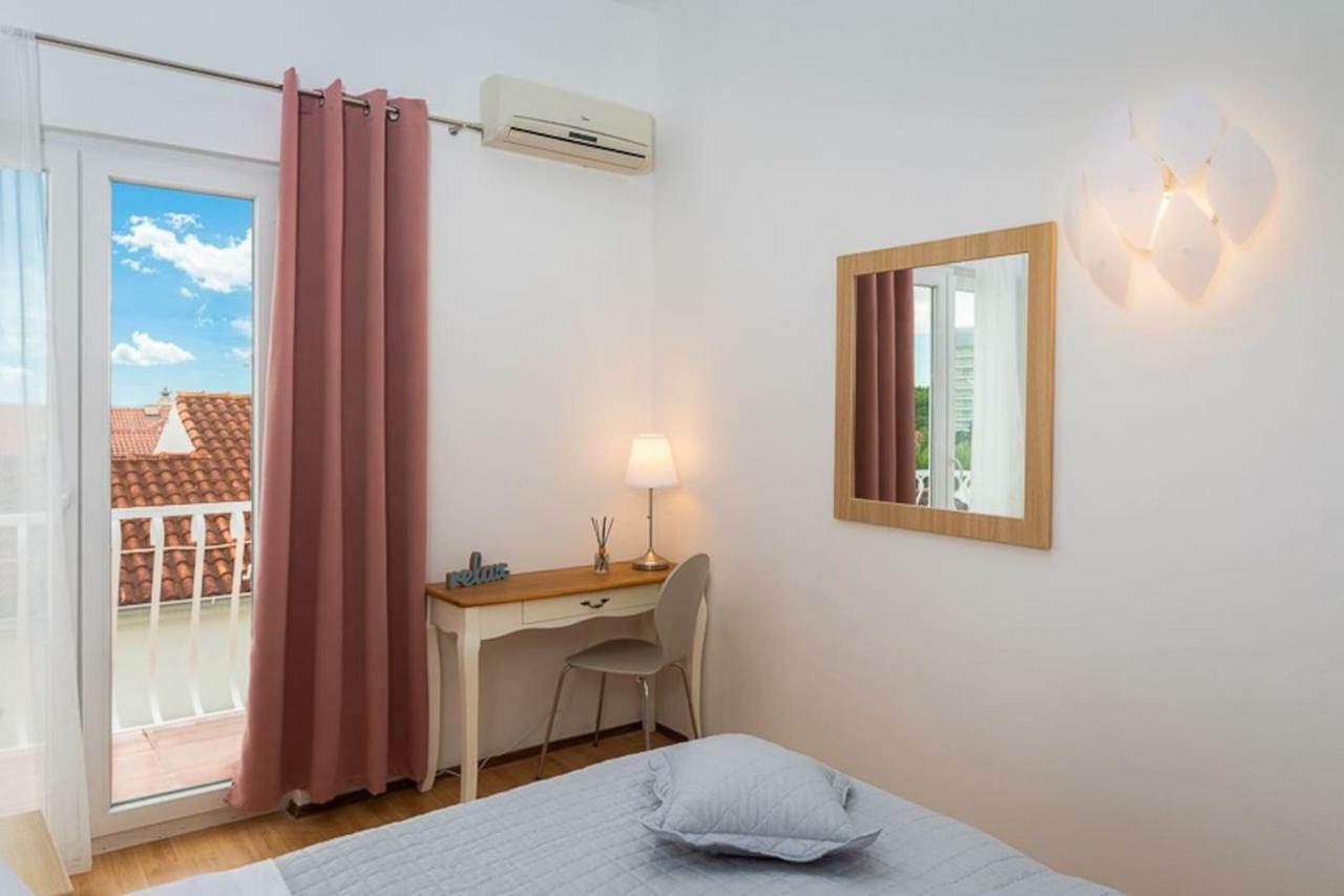 Apartment Lavica Seaside Apartments, *