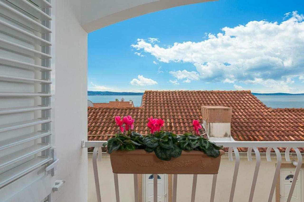 Lavica Seaside Apartments, * Podstrana
