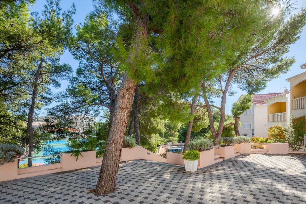 Apartment Lavica Seaside Apartments, *