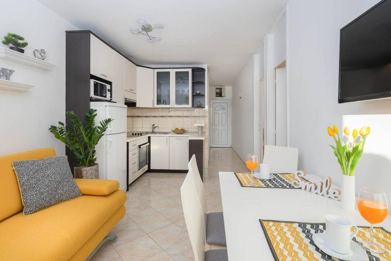 Apartment Lavica Seaside Apartments,